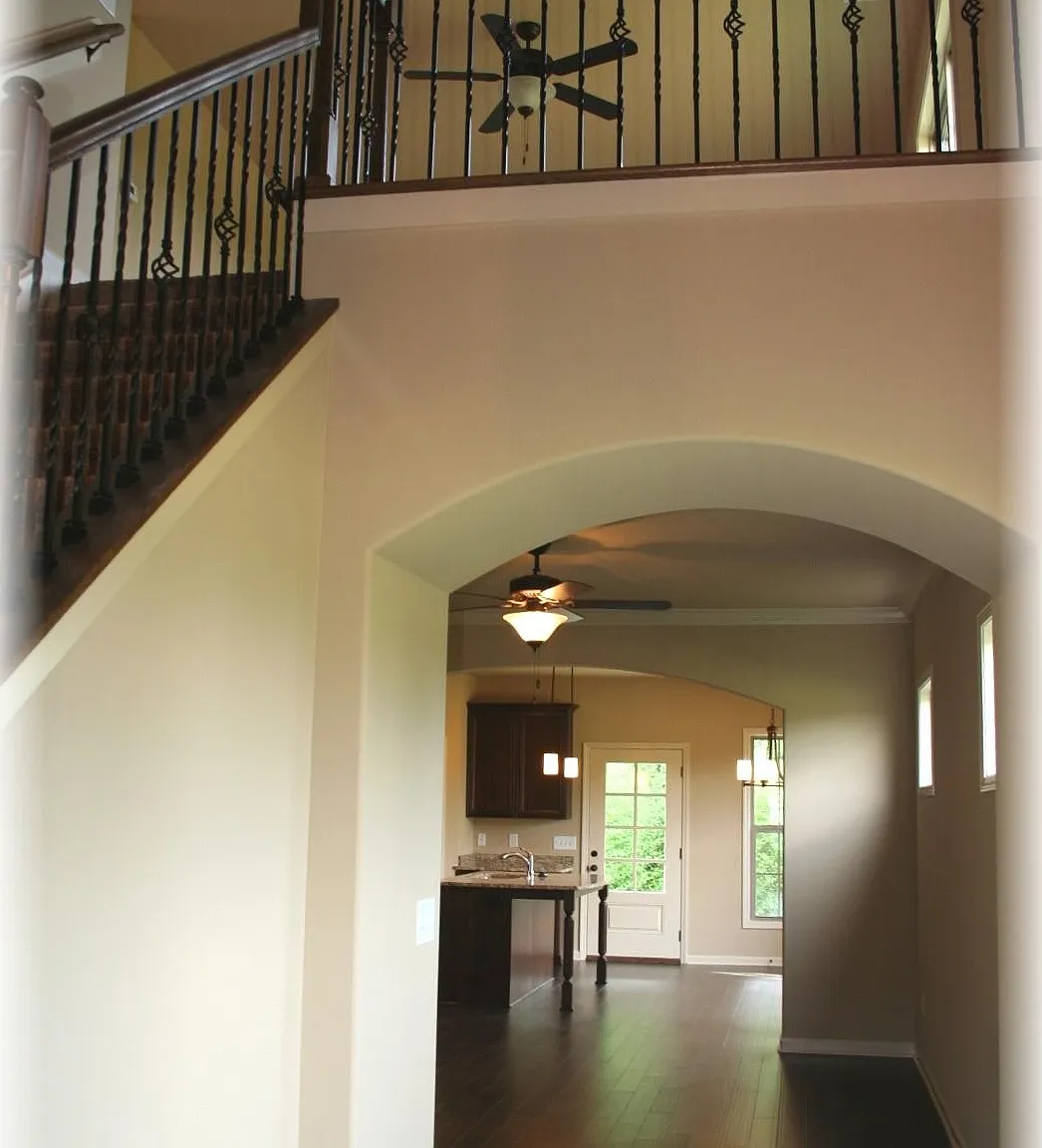 4 bed, 3.0 bath, 2145 sqft, $2,900 — Photo 2