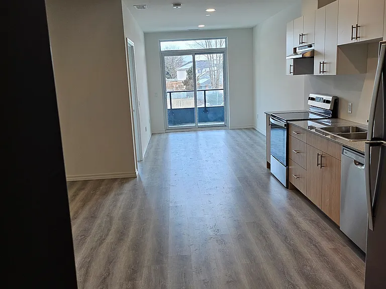 191 Elmira Rd S #217C — Photo 4