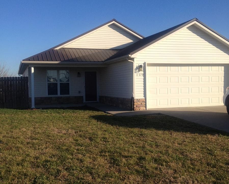 1st image of 605 Jennifer Dr