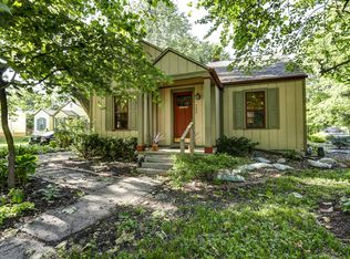 702 W Maple St, Champaign, IL 61820