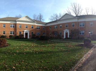 1166 Sunset Dr APT 2A, Alliance, OH