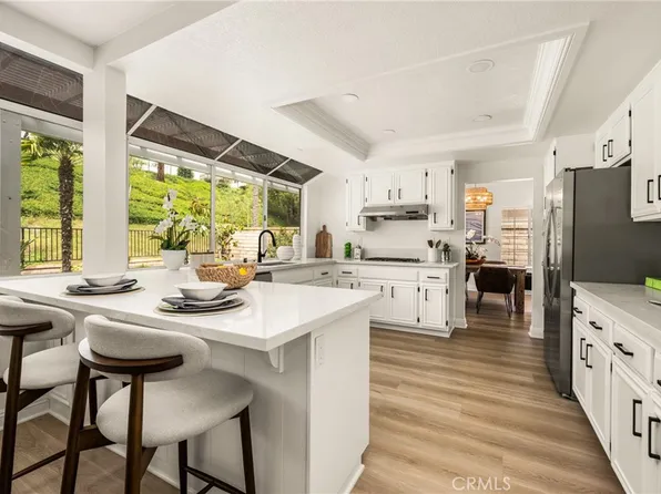 21091 Kensington Ln, Lake Forest, CA 92630