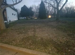 30 Race St, West Seneca, NY 14224