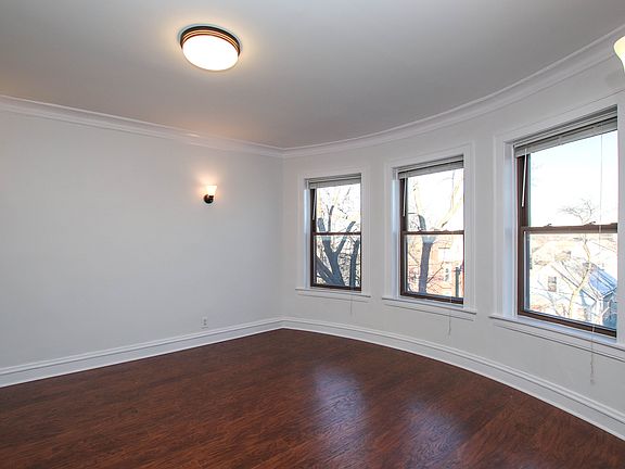 4th image of 3124 N Kimball Ave APT 3E