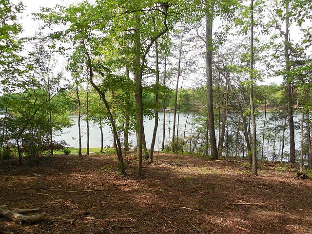 2nd image of 238 Chickasaw Ln Lot 2
