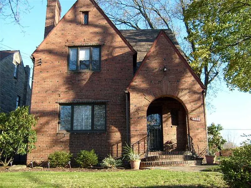 4407 Main St photo 1