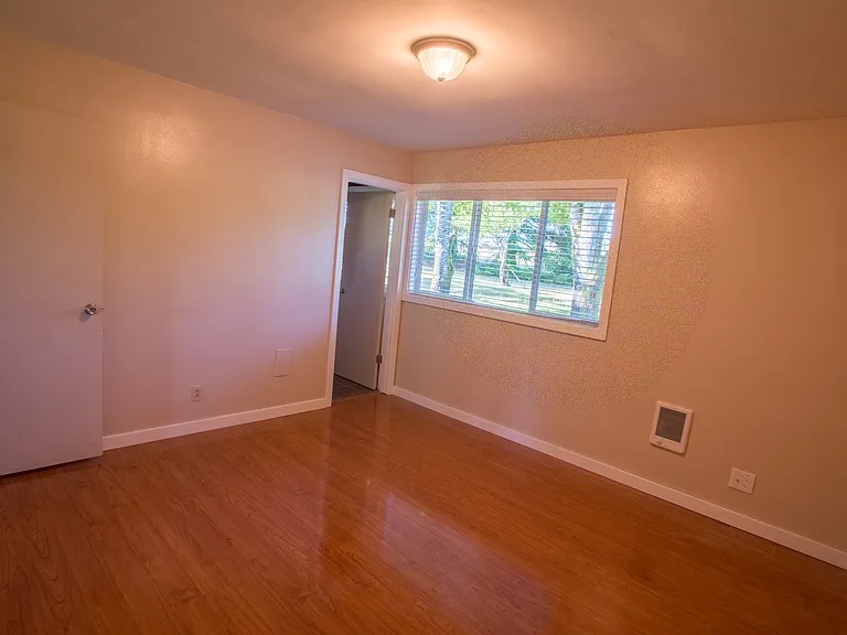 5162 NE Willamette Ave — Photo 7