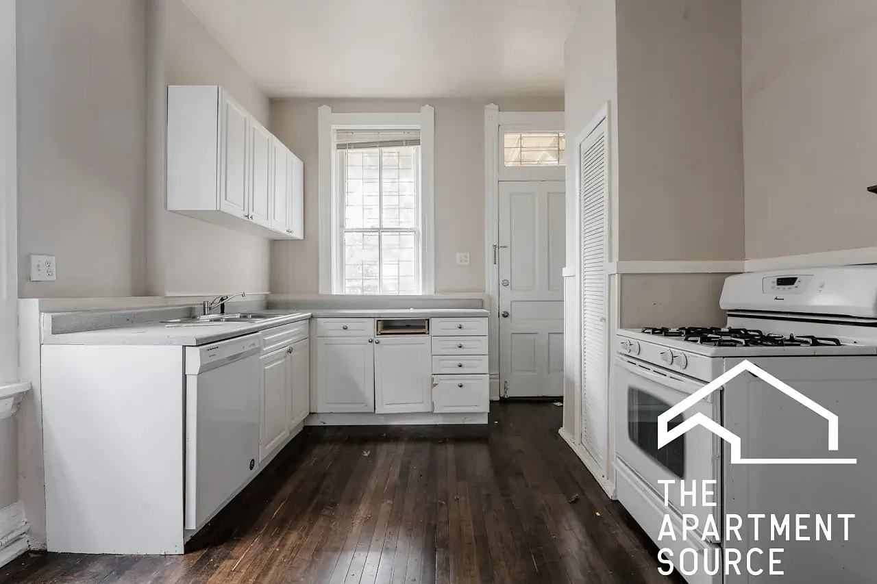 1 bed, $2,395 — Photo 2