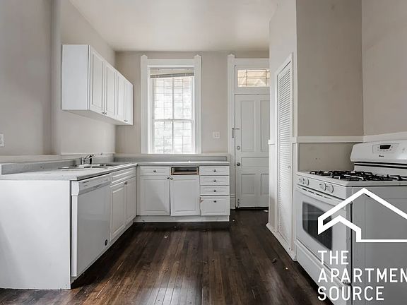 2nd image of 2041 W Moffat St #3