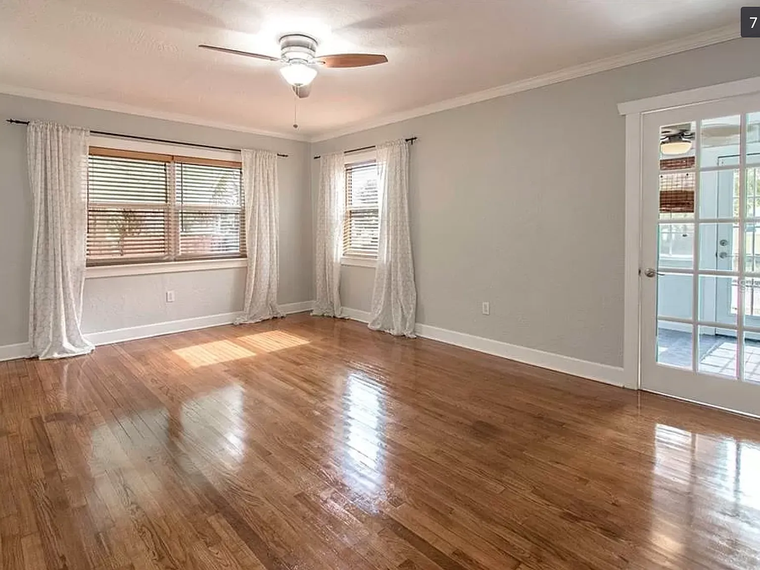 2 bed, 904 sqft, $2,150 — Photo 3