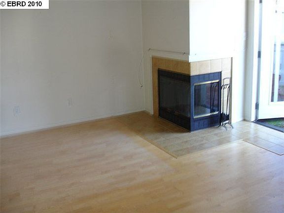 3rd image of 184 Marina Lakes Dr