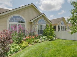 844 NE Devon Dr, Lees Summit, MO 64064