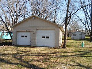 2nd image of 3503 Olive St