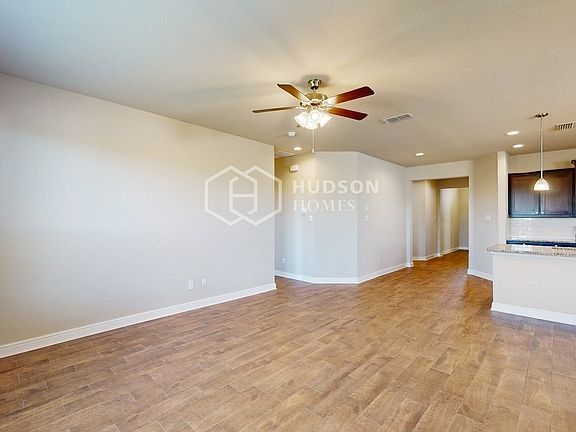 4th image of 713 Red Cedar Ln