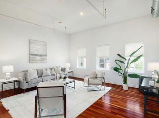 312 Market St #D, Philadelphia, PA 19106