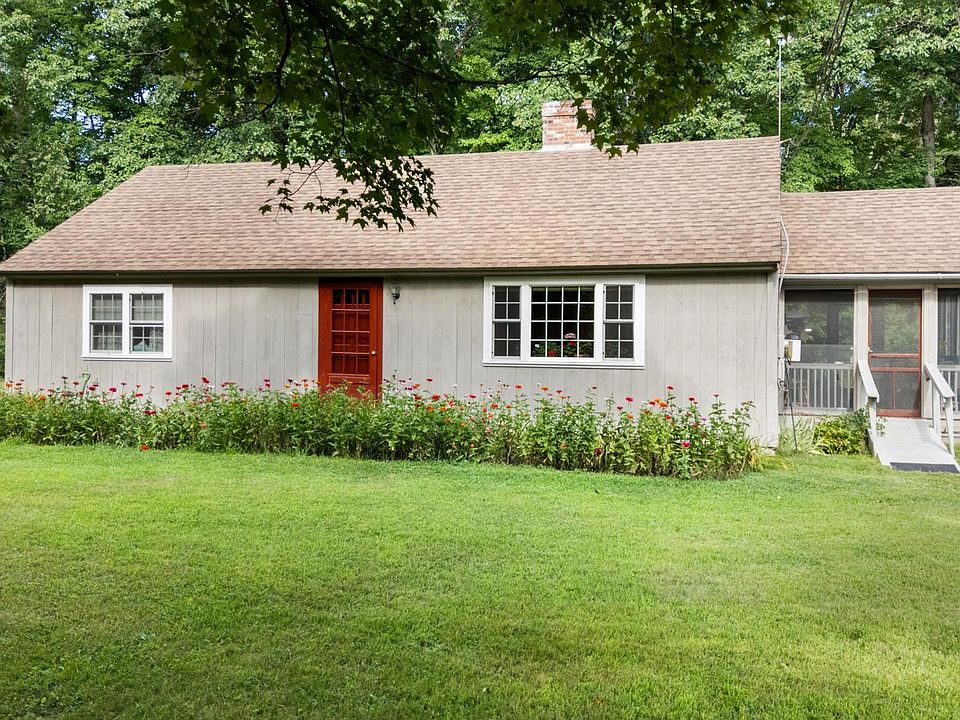 1st image of 224 S Bennington Road