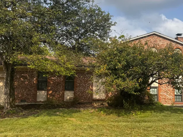 20 Arbor Dr, Highland Heights, KY 41076
