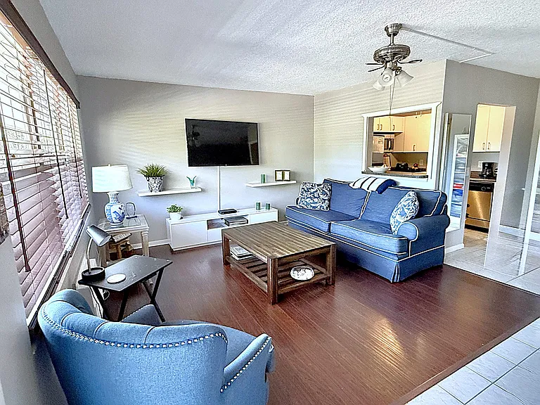 181 Tilford #I — Photo 6