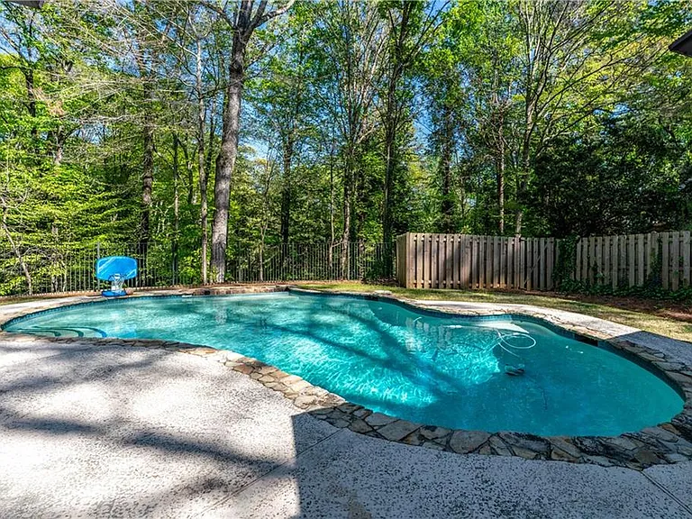 4115 Glen Devon Dr NW — Photo 43