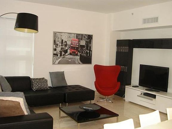 4th image of 3737 Collins Ave #N305