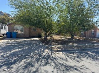 10751 Thunder Rd, Socorro, TX 79927
