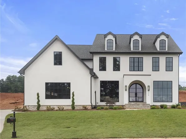 774 Royal Jasmine Ct, Winston Salem, NC 27106