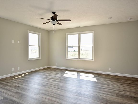 4th image of 5399 Maize Dr