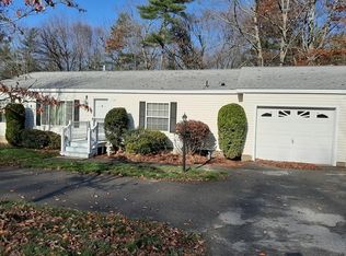 2901 Oak Point Dr, Middleboro, MA 02346