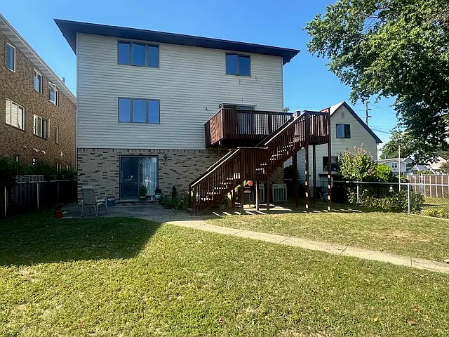124 Johnson Ave — Photo 4