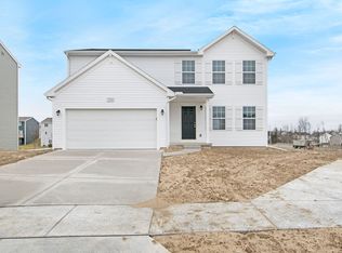 10691 Woodbushe Dr, Lowell, MI 49331