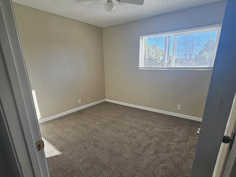 613 L Street/1016 West 7th — Photo 9