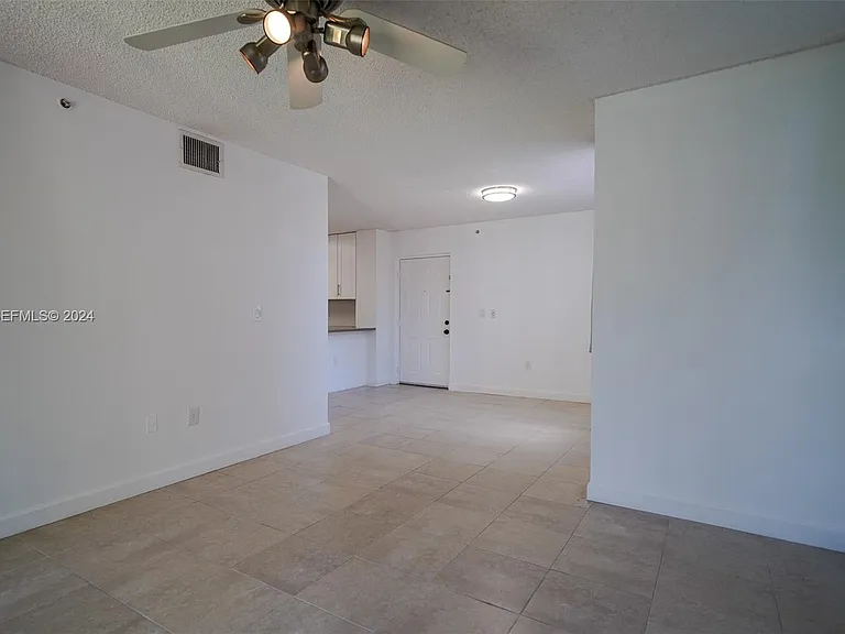2113 Renaissance Blvd — Photo 10