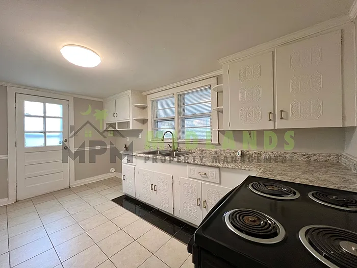 135 Rivelon Rd — Photo 27