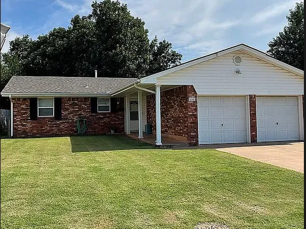 632 Redstone Ave, Edmond, OK 73013