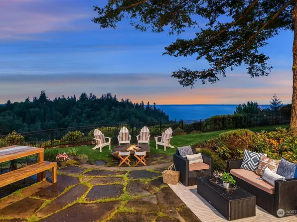 6710 128th Street SW, Edmonds, WA 98026