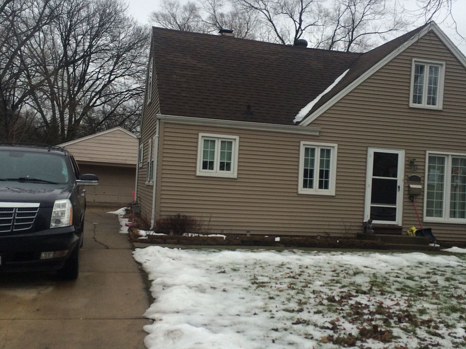1st image of 2861 Eisenhower Dr