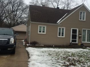 2861 Eisenhower Dr, Des Plaines, IL 60018