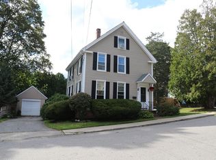 15 Essex St, Amesbury, MA 01913