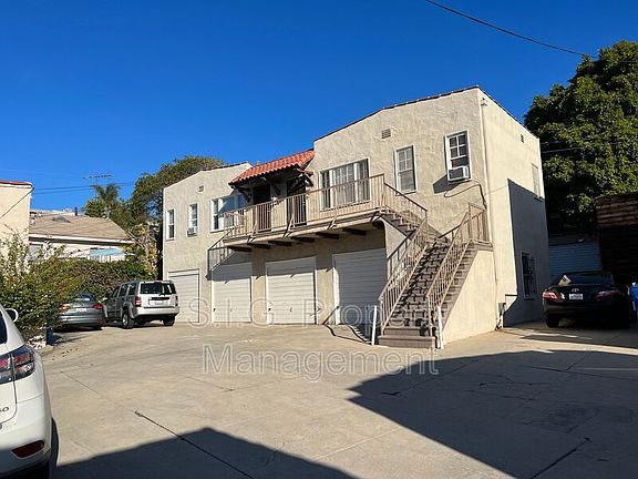 3rd image of 2811 1/2 Rowena Ave