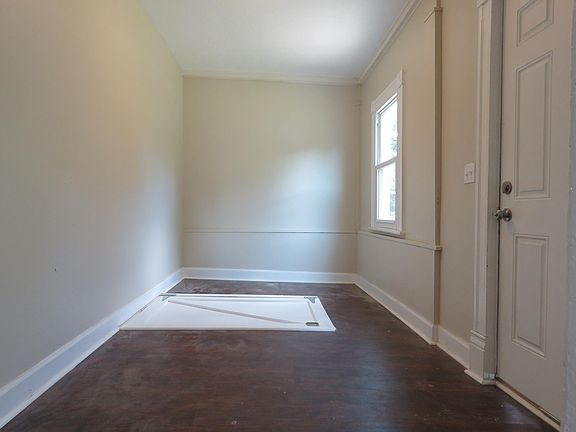 5th image of 120 Gilbert St