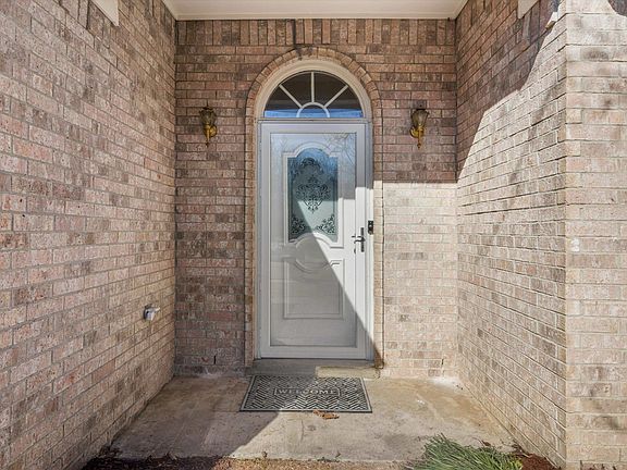 2nd image of 7106 Anisetree Dr