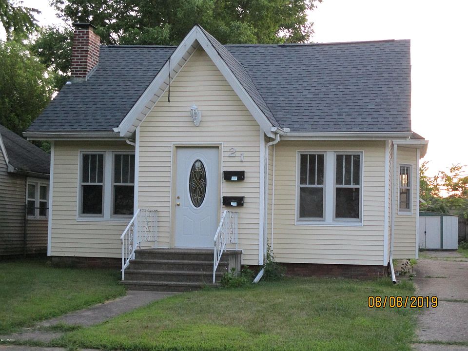 1st image of 21 Wiltshire Ave