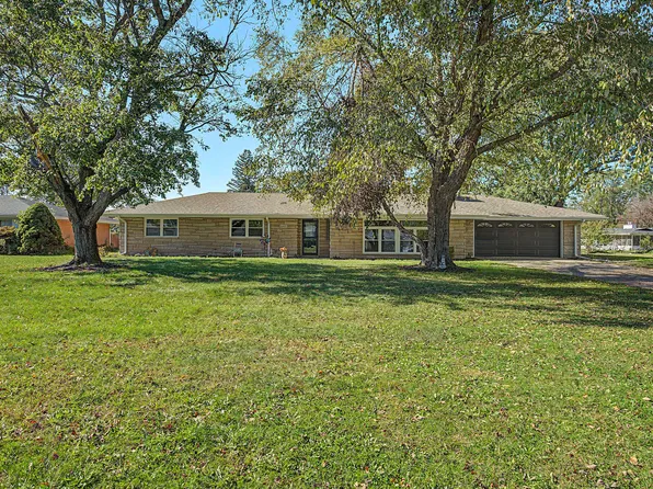 6422 Hayes St, Merrillville, IN 46410