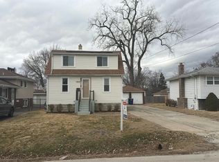 10910 S Natchez Ave, Worth, IL 60482