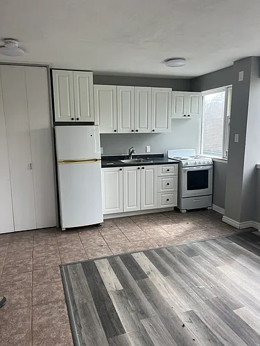 229 Edmund St #205 Photo 1