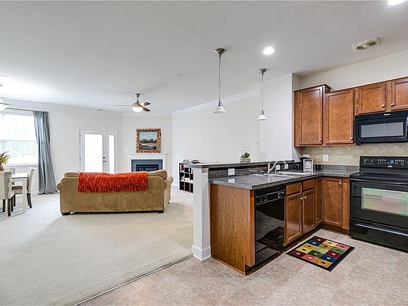 5th image of 7353 Jackson Arch Dr