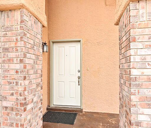 2nd image of 3981 Tierra Oso Pl