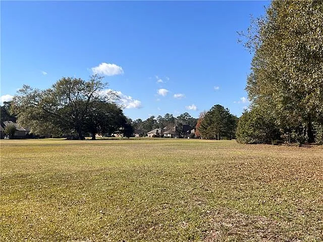 285 Lourdes Ln — Photo 18
