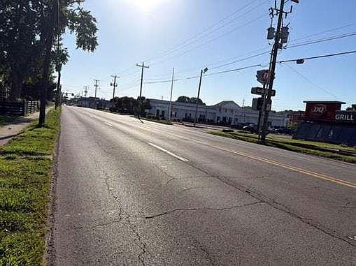 4th image of 2000 Adams Ave