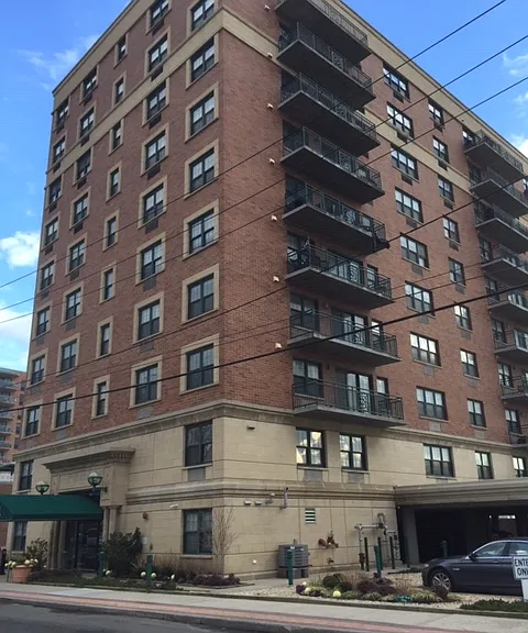 26 W Broadway Blvd #303 — Photo 32